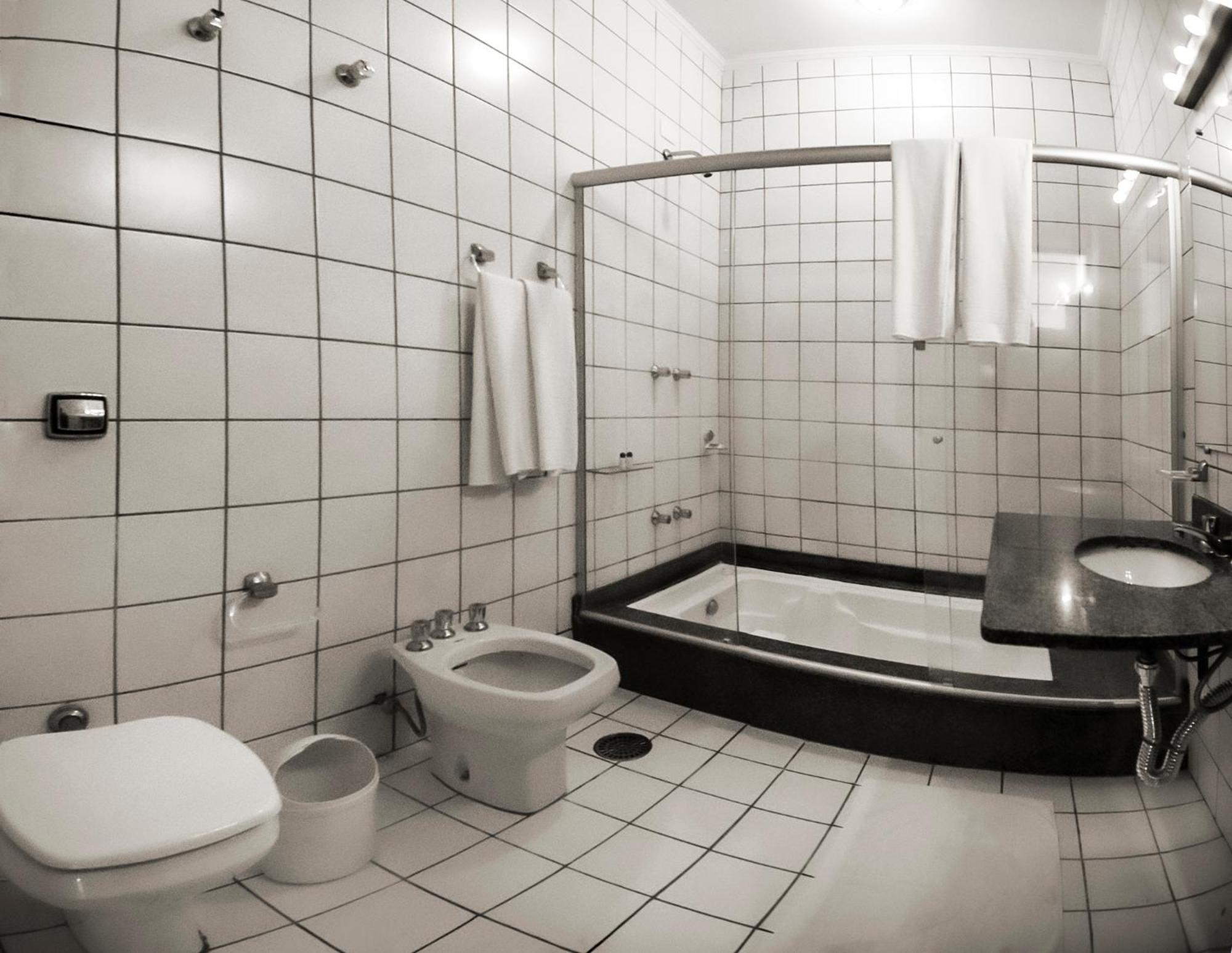Hotel Villa Di Rimini Ubatuba Oda fotoğraf