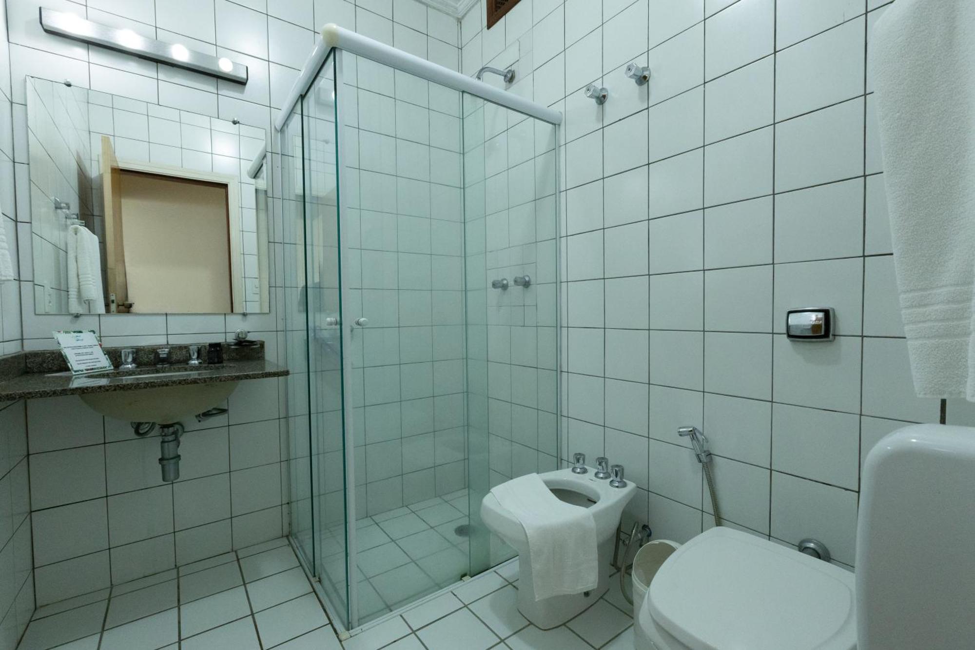 Hotel Villa Di Rimini Ubatuba Oda fotoğraf