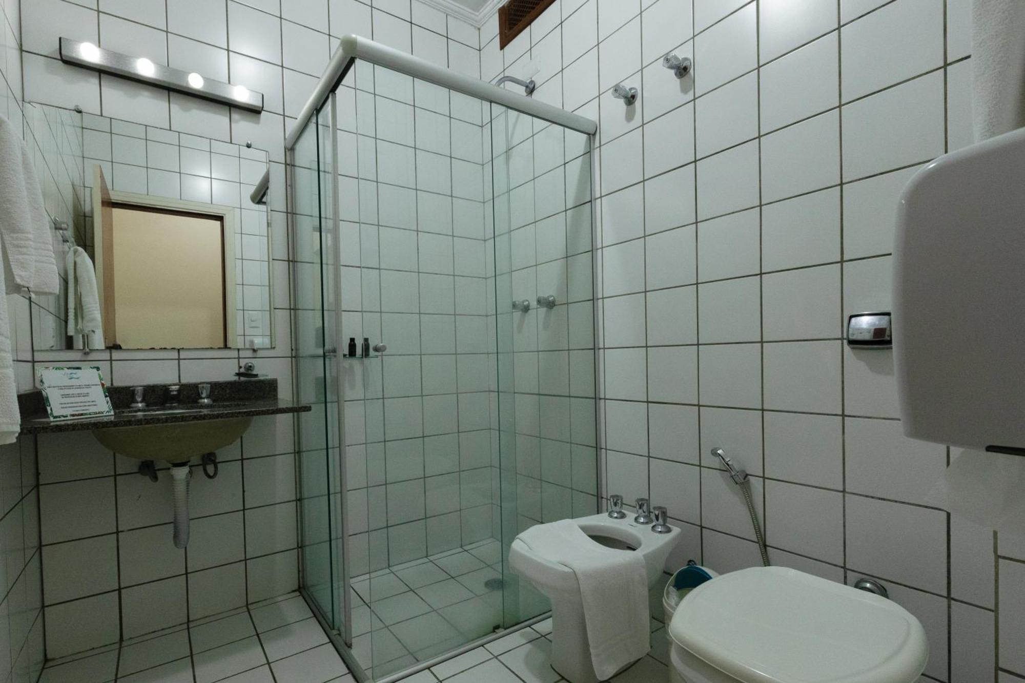 Hotel Villa Di Rimini Ubatuba Oda fotoğraf