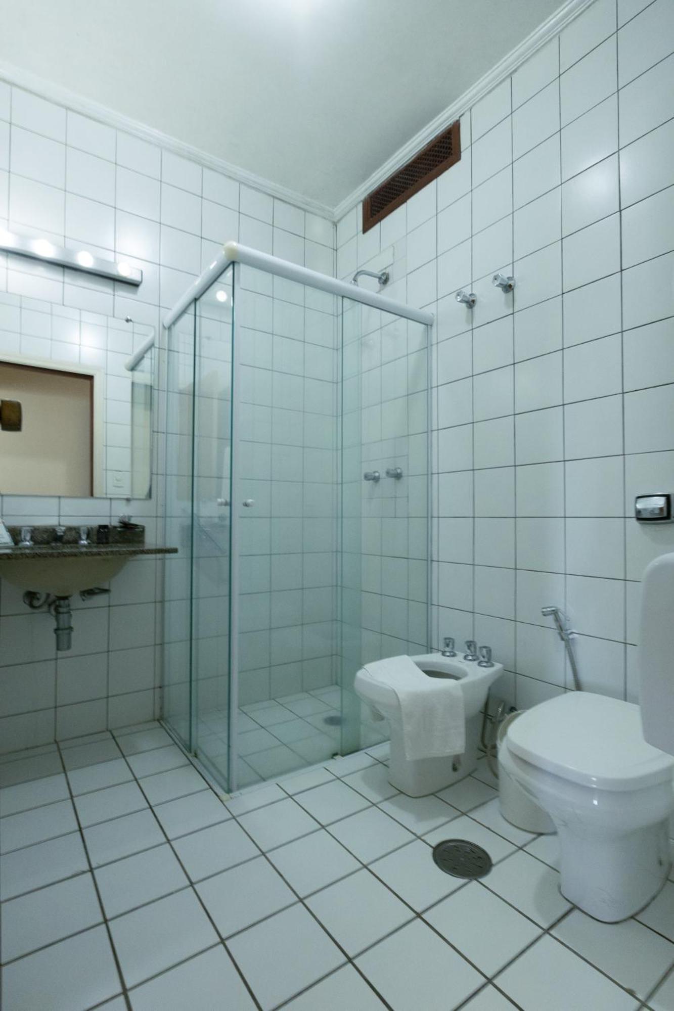 Hotel Villa Di Rimini Ubatuba Oda fotoğraf
